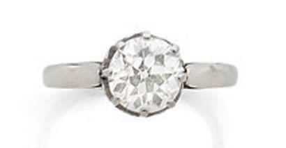 null Bague solitaire en platine (850) ornée d'un diamant taille ancienne en serti...