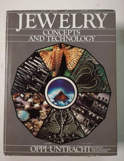UNTRACHT Oppi 

Jewerly concepts and technology

Editions Doubleday & Company

1982

Etat...