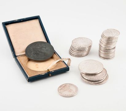 null Lot de pièces en argent de 5, 10, 50 ,100 Francs. 

Poids total : 549 g. 

On...