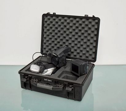 Dos numérique APTUS II-5 dans sa valise....