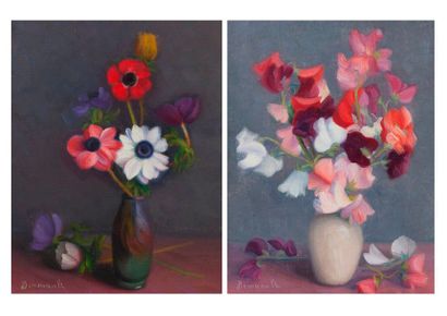 DENOUAULT (XXème siècle) 

Bouquets de fleurs. 

Deux huiles sur toile. 

Signées...
