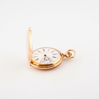 CHRONOMETRE UTI 

Pocket soap watch in yellow gold (750) 

Back and front covers...