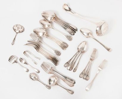 null 
Set of mismatched silver cutlery (950), including :

- four pieces of cutlery...