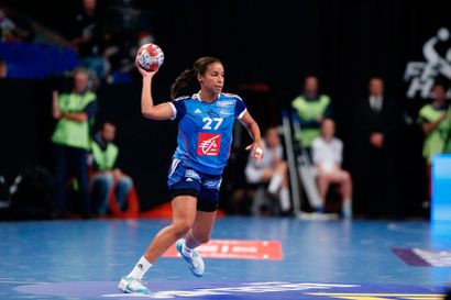 NZEMINKO Estelle (handball) Maillot GYOR porté dédicacé