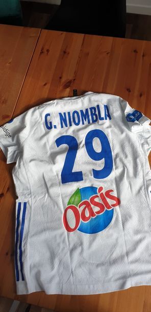 NIOMBLA Gnonisane (handball) Maillot de l'équipe de France porté et dédicacé