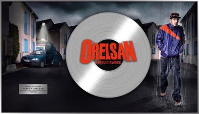 ORELSAN 
Disque de platine remis à l'artiste Orelsan pour l'album "Perdu d'avance"...