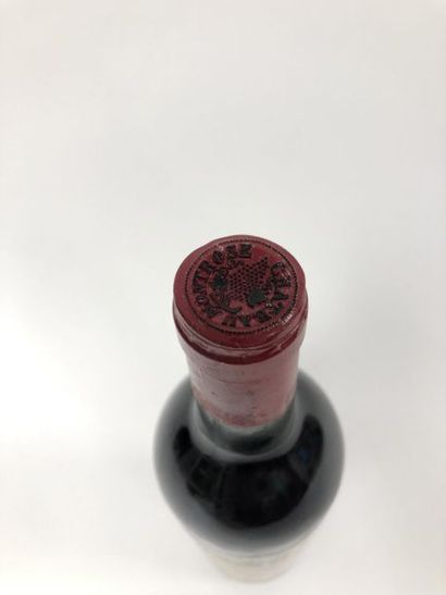 Château Montrose 

One bottle, 1988.

Second great vintage Saint Estèphe.

Low neck...