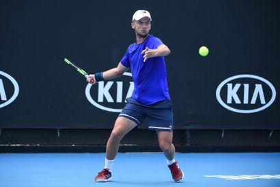 Enzo Couacaud Un tee shirt et un short New Balance dédicacés, portés lors de l'Open...