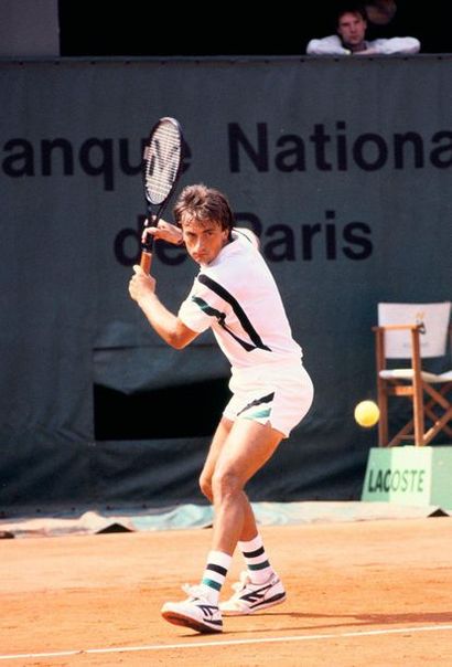 Henri Leconte Une heure de tennis sur un court de la FFT (Roland Garros ou Centre...