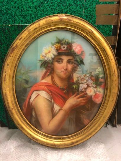 Ecole du XIXème siècle 

Femme à la couronne de fleurs tenant un panier fleuri.

Pastel...