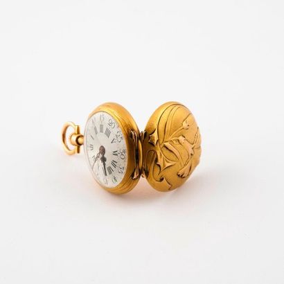 null Petite montre de col en or jaune (750) 

Couvercle arrière à décor de fleurs....