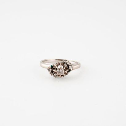 null Solitaire ring in white gold (750) centered on a brilliant-cut diamond, set...