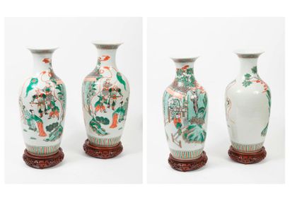 Chine, fin du XIXème - début du XXème siècle 

Paire de vases balustres en porcelaine...