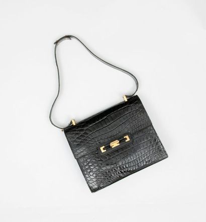 null Lady's bag in black patent leather (pre-convention Crocodylus porosus) with...