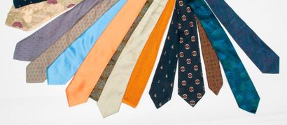 null A large number of men's ties, mainly in silk, including Yves SAINT LAURENT,...