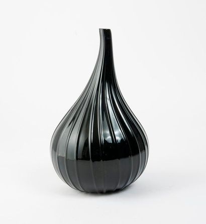 Renzo STELLON (1943) & SALVIATI 

Vase Drops, 2009. 

En verre de Murano. 

Signé...