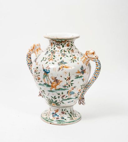 MOUSTIERS 

Baluster-shaped vase on a pedestal with handles in polychrome earthenware...