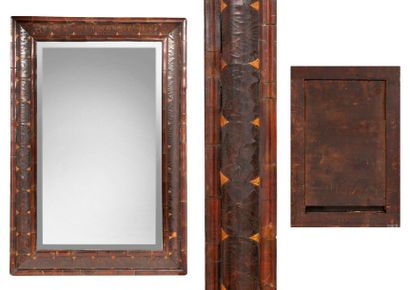 PAYS BAS, en partie du XVIIème siècle. 

Antique rectangular pine frame molded in...