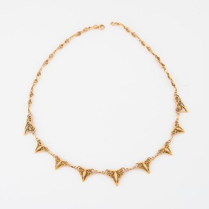 null Yellow gold (750) drapery necklace with openwork links. 

Clasp spring ring....