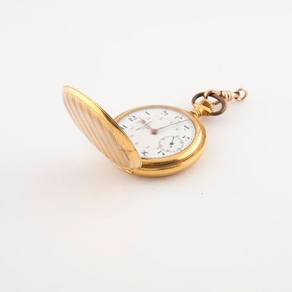 Chronomètre UTILIA Montre de gousset savonnette en métal doré. Couvercle avant et...