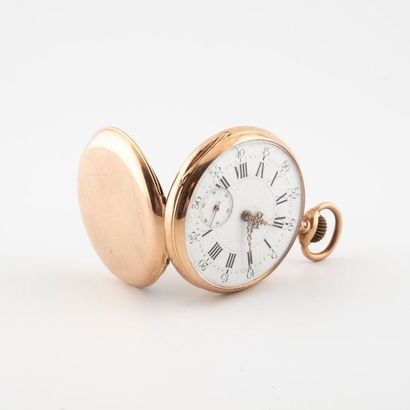 null Gusset watch in yellow gold (750). 
 Back cover with plain back cover. 
White...