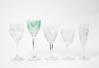 null *Set of colourless cut crystal stemmed glasses including:
-11 champagne flutes
-12...