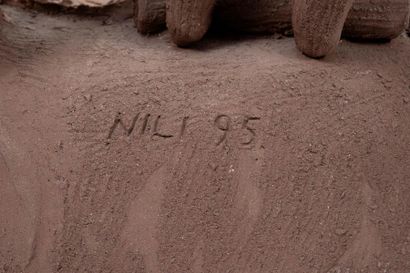 Nili PINCAS (1942) 
Eve, 1995.
Terre cuite.
Signé et daté au dos.
37,5 x 38 cm.
Accidents. 
Terracotta,...