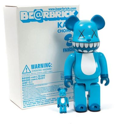 KAWS (né en 1974) 
Bearbrick Chompers 400% and 100%, 2003
Painted vinyl, set of two...