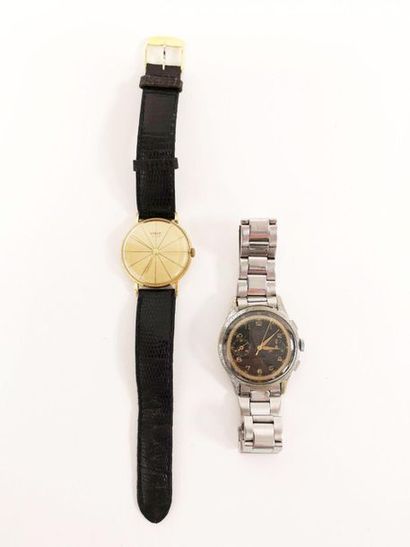 null Lot de deux montres bracelet à cadran métal doré et acier et à bracelet cuir...