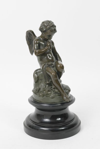 D'après Etienne Falconnet (1716-1791) L'amour menaçant. 

Epreuve en bronze à patine...