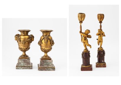 Style Louis XVI, seconde moitié du XIXème siècle - Paire de petits vases ovoïdes...