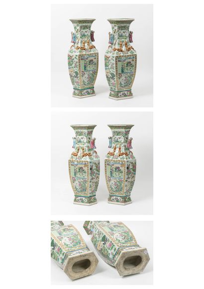 CHINE, fin du XIXème - début du XXème siècles Paire d'importants vases de section...