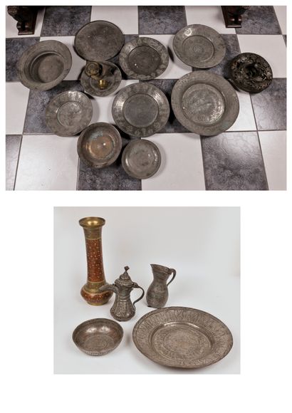 EMPIRE OTTOMAN, XIXème-XXème siècles - Set of plasterwork and some shaped parts in...
