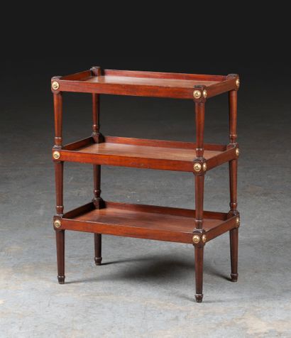 Style Directoire, XIXème siècle Table rectangulaire d'appoint en acajou massif et...
