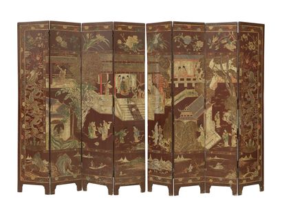 CHINE, XIXÈME SIÈCLE Small screen with eight leaves, in Coromandel lacquer with a...