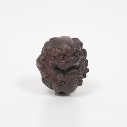 JAPON, fin du XIXème-début du XXème siècles Dragon head.

Netsuke in carved wood,...