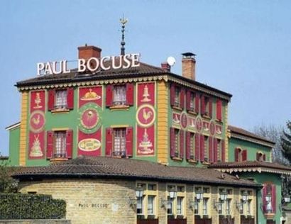 MAISON PAUL BOCUSE Une nuit à l’Hôtel Le Royal & deux «Invitations à la Gourmandise»...