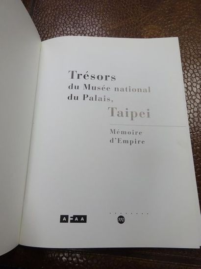 null Treasures of the National Palace Museum, Taipei, Mémoire d'Empire. 
Editions...