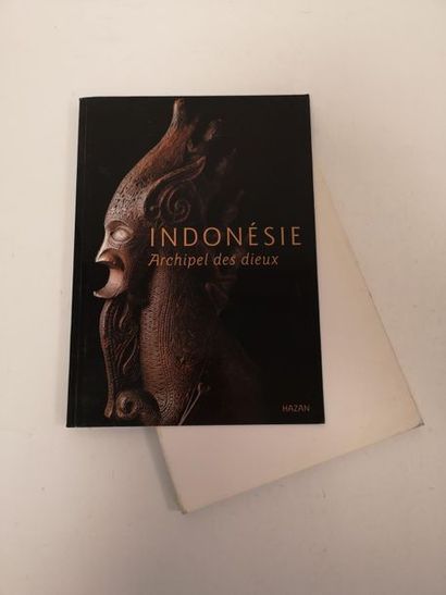 HUBERT-J.F Indonésie, Archipel des dieux.
Hazan.
Parrainé par le Bon marché Rive...