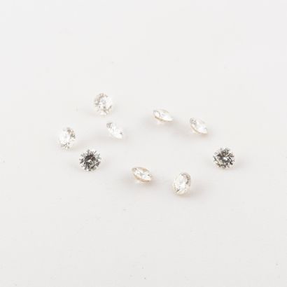 null Lot de 9 diamants de taille brillant.

Poids total : 1.35 carats.

Egrisures,...