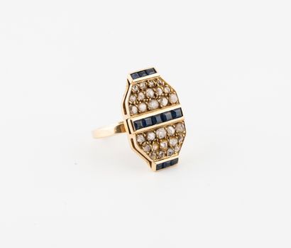 Yellow gold ring (750) octagonal plateau...