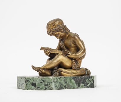 D'après Charles Gabriel LEMIRE (1741-1827) Jeune enfant à la lecture assis sur un...
