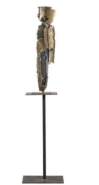 Frédéric LANGE (1963) 
Le masque vénitien, 2007.
Bronze doré et planche de bois brûlé.
Pièce...