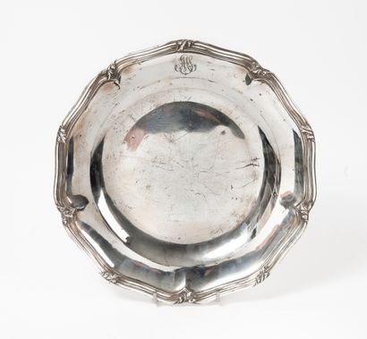 LAIGNIER, 68 Q. des Orfèvres Circular and hollow silver dish (950) with scalloped...