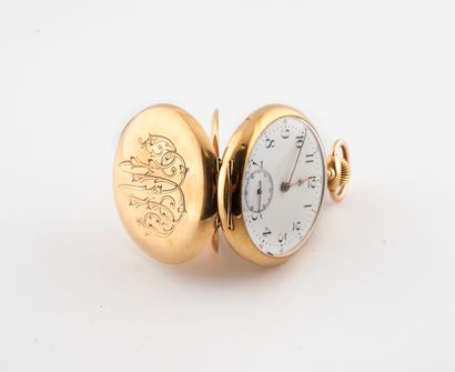 OMEGA Yellow gold (750) pocket watch.

Encrypted back cover. 

White enamelled dial,...