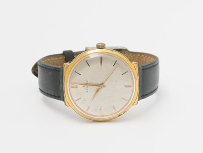 ZENITH Men's wristwatch in steel and gilded metal. 
Round case. 
Dial with satin-finish...