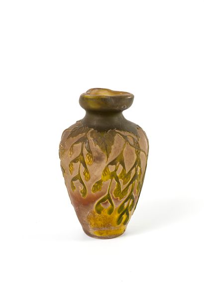 ÉTABLISSEMENTS GALLÉ Small baluster vase with flat bottom and three-lobed neck.

Yellow...