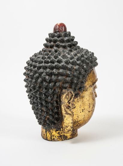 CHINE ou BIRMANIE, début du XXème siècle Head of Buddha

Bronze proof with brown,...