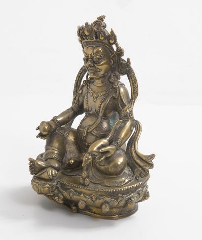 SINO-TIBET, fin XIXème - début du XXème siècle Bronze Jambhala seated and crowned...