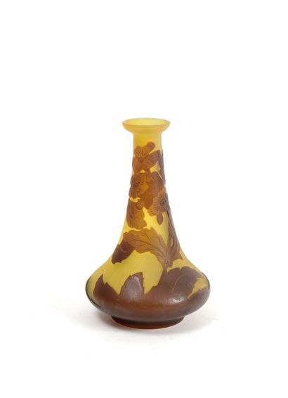 Etablissements GALLÉ A small soliflore vase with an enlarged body on a heel.

Proof...